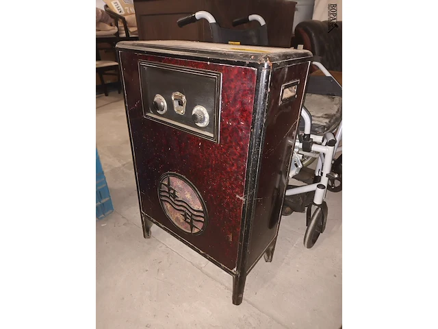 Lot 232 - philips radio meubel - afbeelding 2 van  6