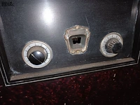Lot 232 - philips radio meubel - afbeelding 4 van  6