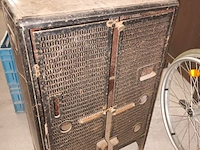 Lot 232 - philips radio meubel - afbeelding 5 van  6
