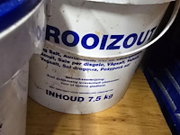 Lot 232 - strooizout 2 potten van 7,5 kg - afbeelding 2 van  2