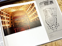 Lot 233 - de opera van gent uitgeven lannoo en boek deel opéras d'euro - afbeelding 2 van  10