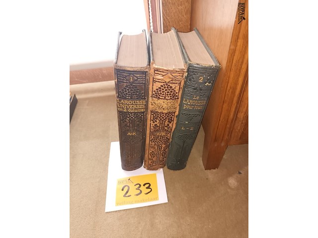 Lot 233 - larousse universel. 3 stuks - afbeelding 1 van  4
