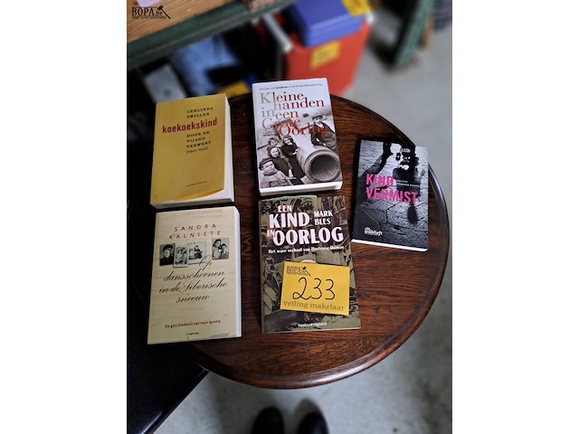 Lot 233 - lot leesboeken - 'het kind als hoofdrol' - afbeelding 1 van  1