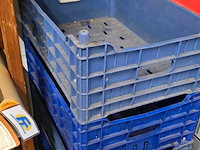 Lot 233 - stapelbakken in kunststof ong 10 stuks - afbeelding 2 van  3