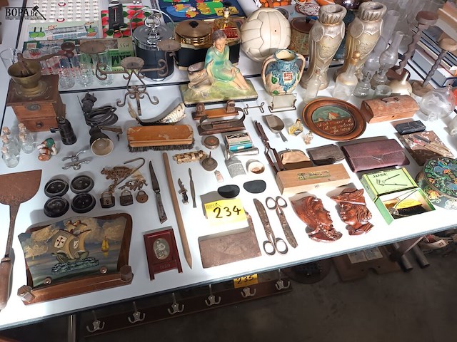 Lot 234 - brocante. 75 stuks - afbeelding 1 van  8