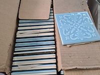 Lot 234 - vintage lichtblauwe tegeltjes villeroy boch 11/11- 200 stuks - afbeelding 4 van  6