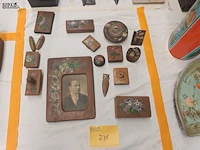 Lot 235 - jolité de spa. 16 stuks