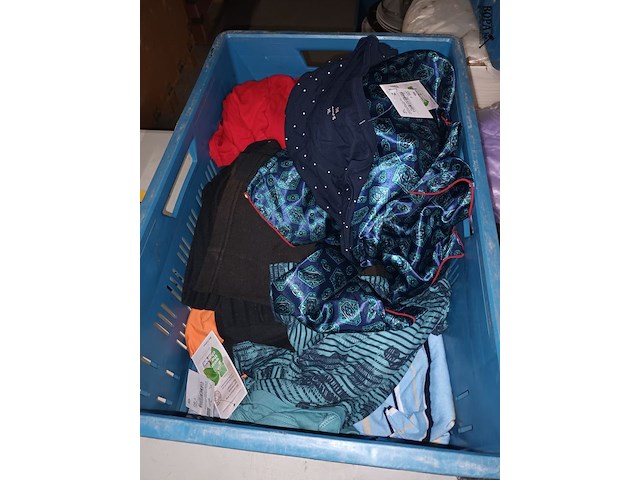 Lot 235 - kledij dames en heren. 24 stuks - afbeelding 3 van  5