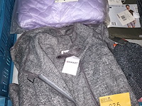 Lot 235 - kledij dames en heren. 24 stuks - afbeelding 4 van  5
