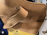 Lot 235 - pistool houders 2 stuks - afbeelding 2 van  3