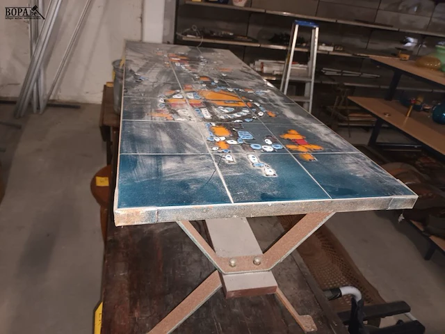 Lot 235 - vintage tafel met tegels adri - afbeelding 2 van  5