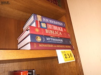 Lot 236 - boeken mythologie en religie. 5 stuks - afbeelding 3 van  3