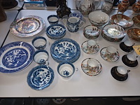 Lot 236 - chinese decoratie en servies. 70 stuks - afbeelding 2 van  6