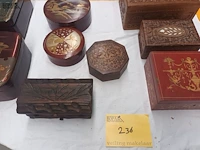 Lot 236 - kistjes. 9 stuks - afbeelding 5 van  5
