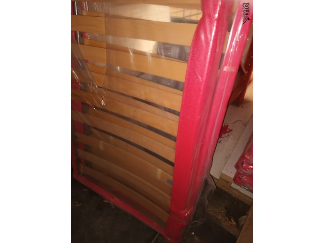 Lot 236 - lattenbodem. 2 stuks - afbeelding 2 van  2