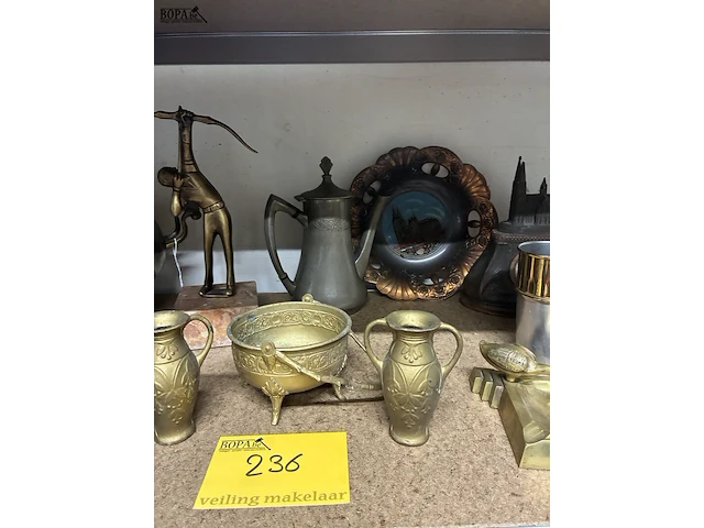 Lot 236 - lot koperen items - afbeelding 3 van  4
