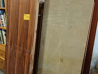 Lot 236 - vintage kleerkast met 4 deuren - afbeelding 5 van  5