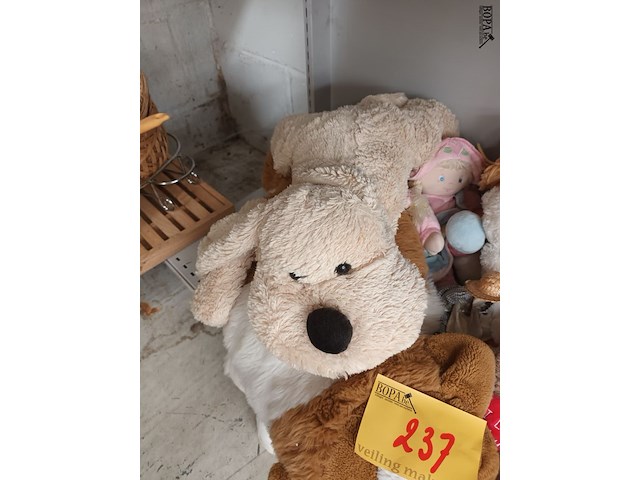 Lot 237 - knuffels - afbeelding 4 van  4
