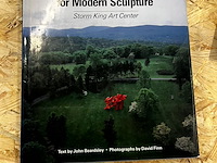 Lot 238 - a landscape for mordern sculpture - afbeelding 1 van  4