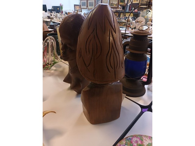 Lot 238 - afrikaanse beelden. 2 stuks - afbeelding 4 van  4