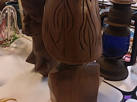 Lot 238 - afrikaanse beelden. 2 stuks - afbeelding 4 van  4