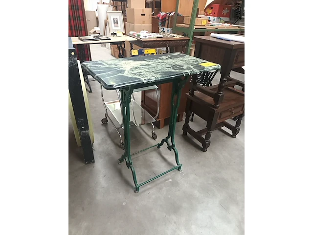 Lot 238 - bistro tafel - afbeelding 1 van  3