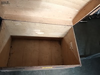 Lot 238 - houten koffer - afbeelding 3 van  4