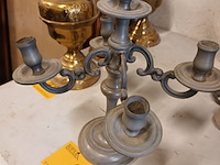 Lot 238 - kandelaar in tin - afbeelding 2 van  3