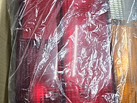 Lot 239 - achterlichten bmw links en rechts - afbeelding 3 van  3