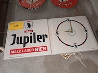 Lot 239 - horloge jupiler