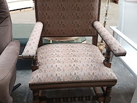 Lot 24 - armstoel - afbeelding 2 van  4