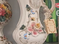 Lot 24 - bassano aardewerk kruiken. 3 stuks - afbeelding 4 van  6