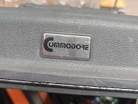 Lot 24 - beautycase met inhoud - afbeelding 3 van  5
