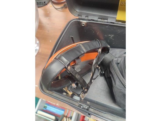Lot 24 - beautycase met inhoud - afbeelding 5 van  5