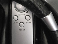 Lot 24 - draadloze koptelefoon - afbeelding 4 van  5