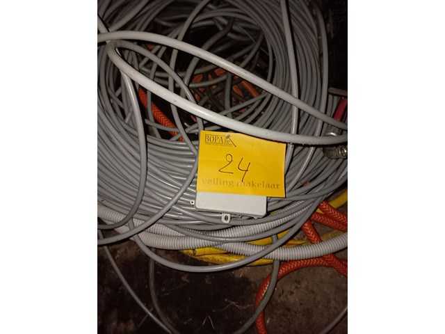 Lot 24 - elektrisch materiaal - afbeelding 4 van  4