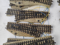Lot 24 - elektrische wissels - 6 stuks - afbeelding 2 van  4