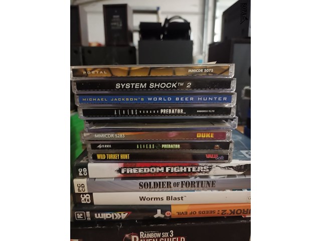 Lot 24 - games voor pc. 13 stuks - afbeelding 2 van  3