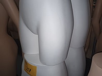 Lot 24 - heupmodel paspop vrouw. 4 stuks - afbeelding 3 van  3