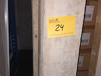 Lot 24 - houten balk. 3 stuks - afbeelding 3 van  3