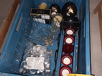 Lot 24 - kaarsen, theelichtjes en aromasticks