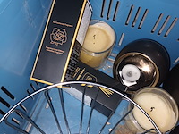 Lot 24 - kaarsen, theelichtjes en aromasticks - afbeelding 5 van  5