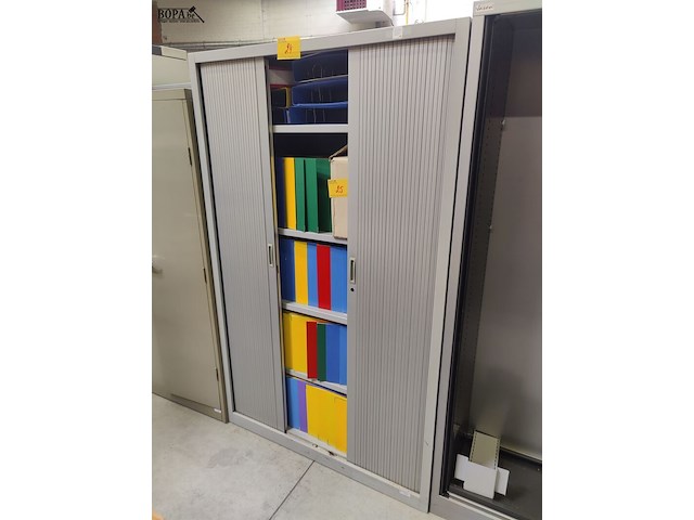 Lot 24 - metalen dossierkast - afbeelding 1 van  3