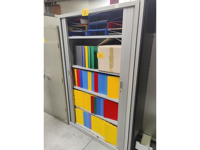 Lot 24 - metalen dossierkast - afbeelding 2 van  3