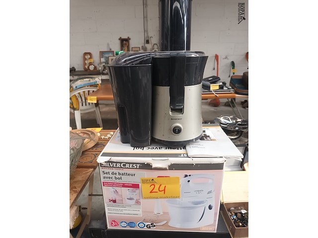 Lot 24 - mixer en sapcentrifuge - afbeelding 1 van  4