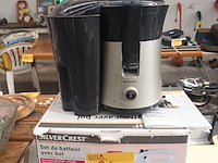 Lot 24 - mixer en sapcentrifuge