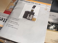 Lot 24 - mixer en sapcentrifuge - afbeelding 4 van  4