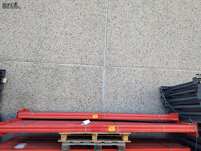 Lot 24 - palletstelling met 10 staanders - afbeelding 3 van  4