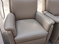 Lot 24 - salon met relaxen - afbeelding 2 van  8
