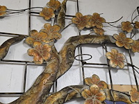 Lot 24 - smeedijzeren muurrek - afbeelding 3 van  3